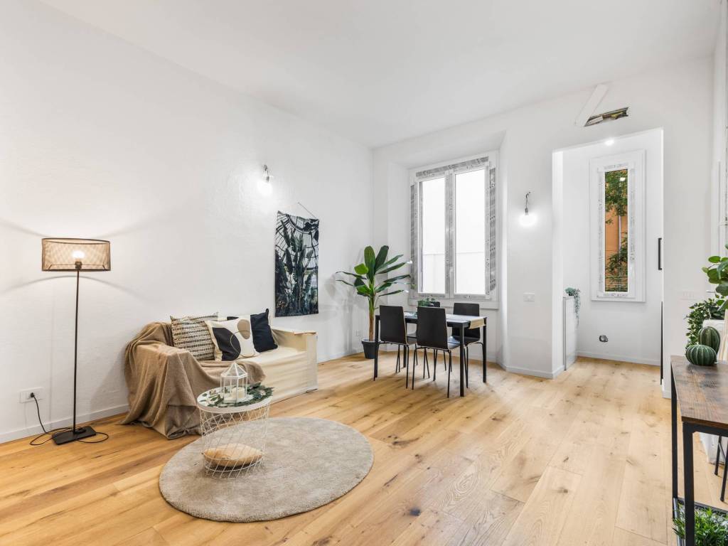 appartamento in vendita a Milano in zona Vigentino