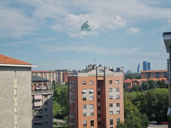 appartamento in vendita a Milano in zona Gallaratese