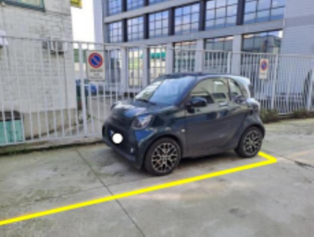 negozio in vendita a Milano in zona Bicocca