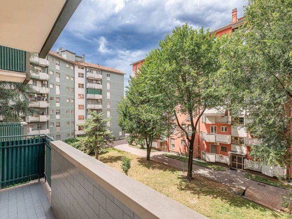 appartamento in vendita a Milano in zona Forlanini