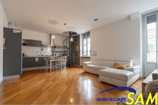 appartamento in vendita a Milano in zona Piazzale Lodi