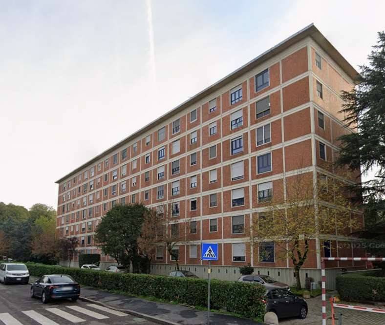 appartamento in vendita a Milano in zona Baggio