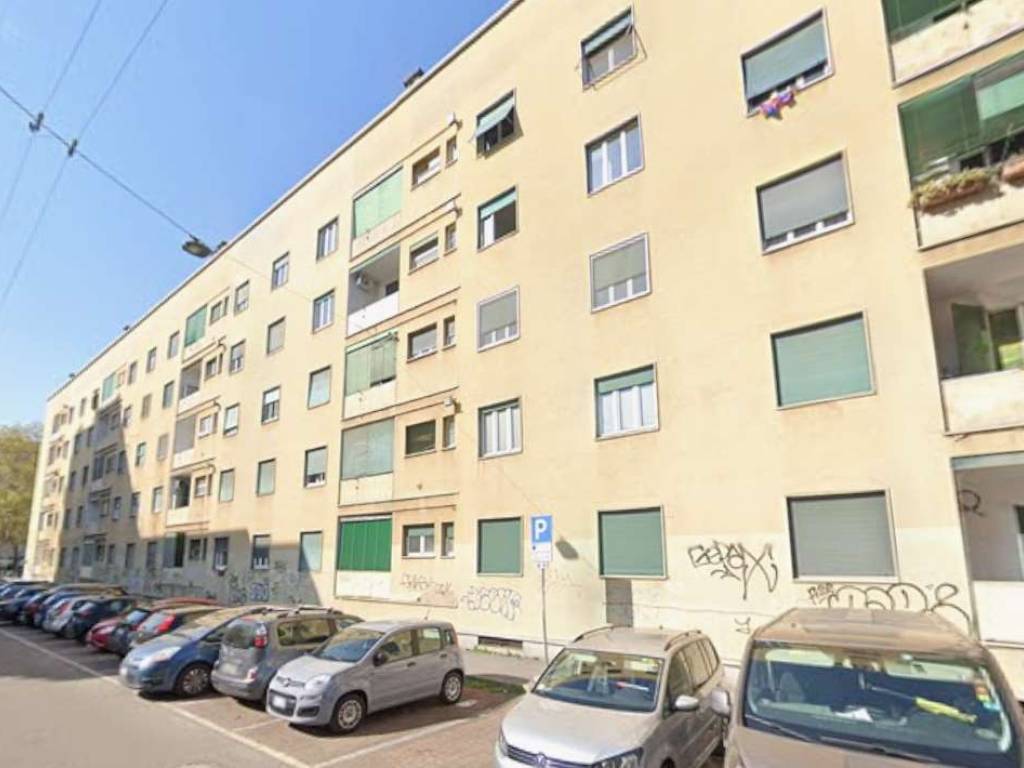 appartamento in vendita a Milano in zona Città Studi