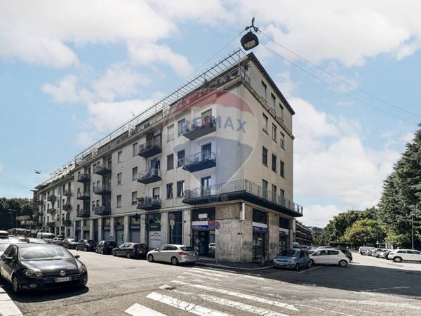 negozio in vendita a Milano in zona Bicocca