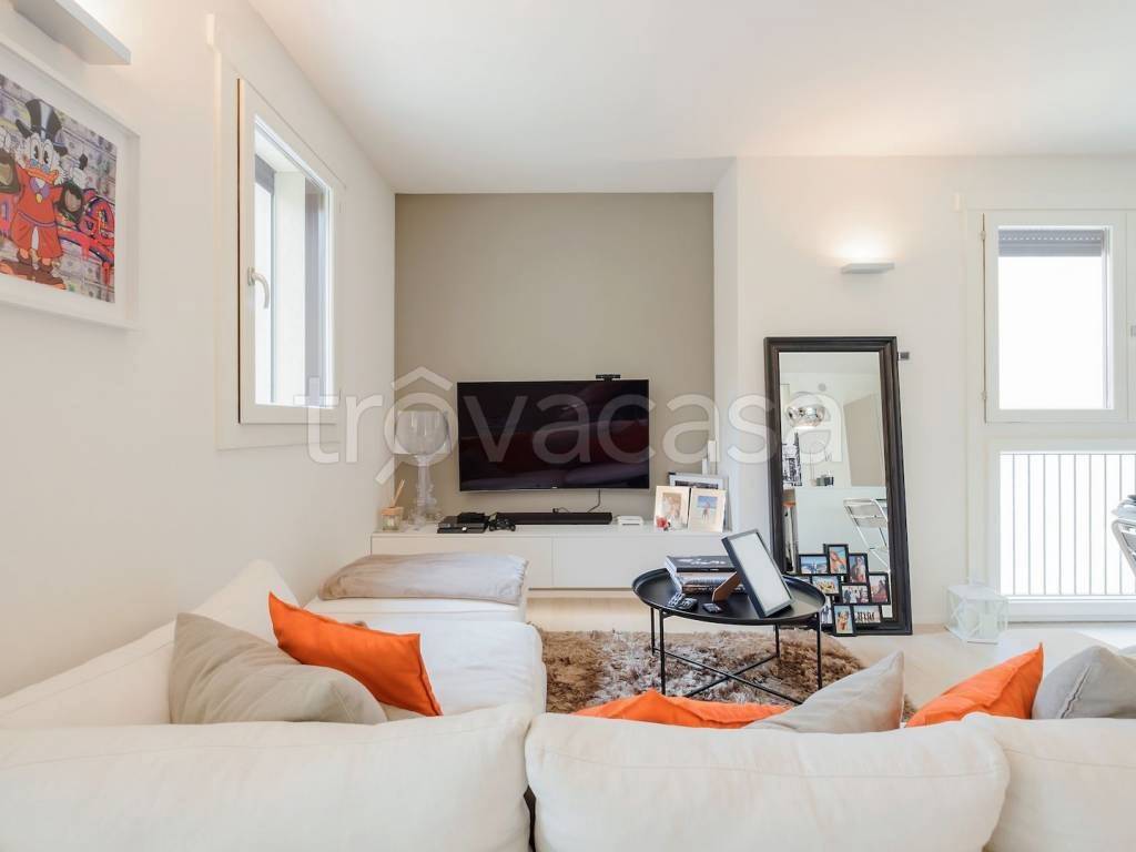 appartamento in vendita a Milano in zona Musocco