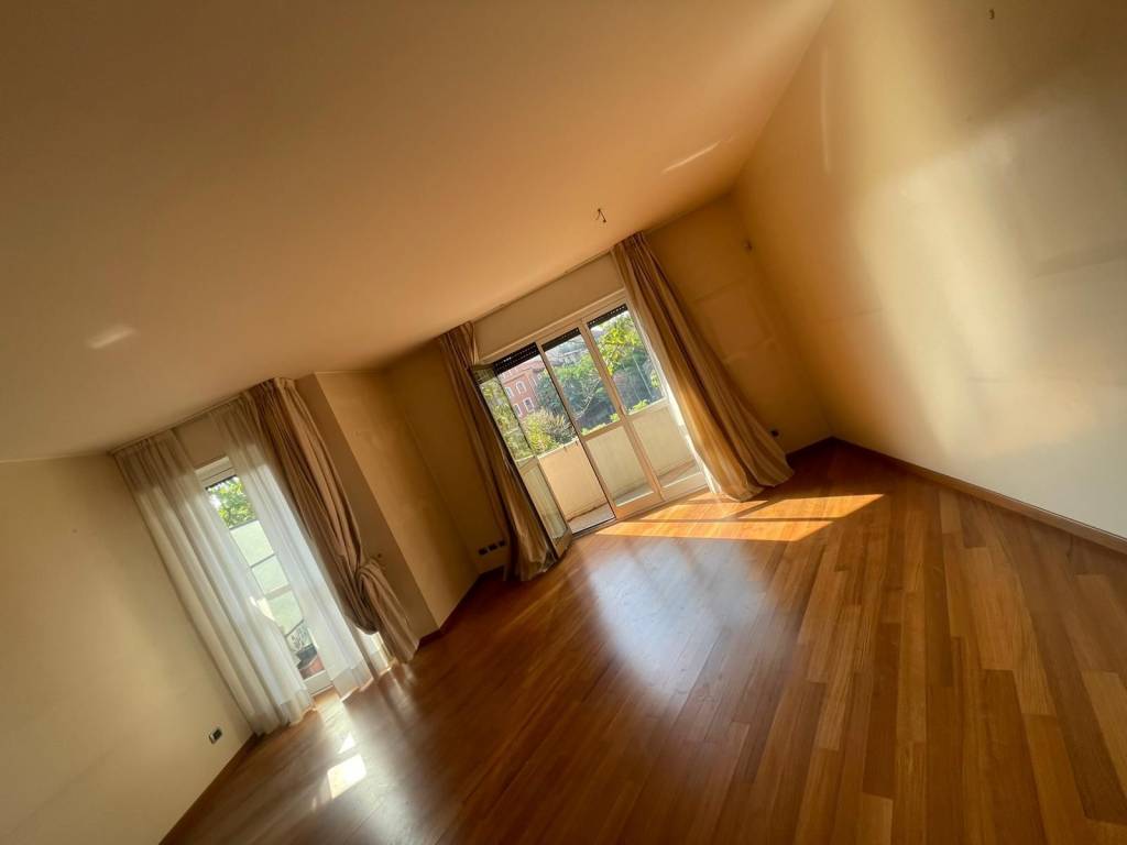 appartamento in vendita a Milano in zona Città Studi