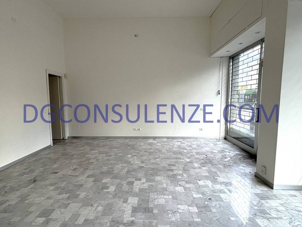negozio in vendita a Milano in zona Porta Vittoria