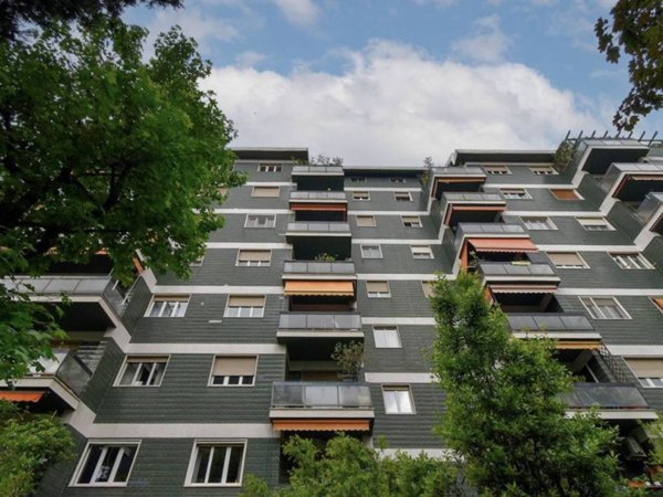 appartamento in vendita a Milano in zona Porta Genova