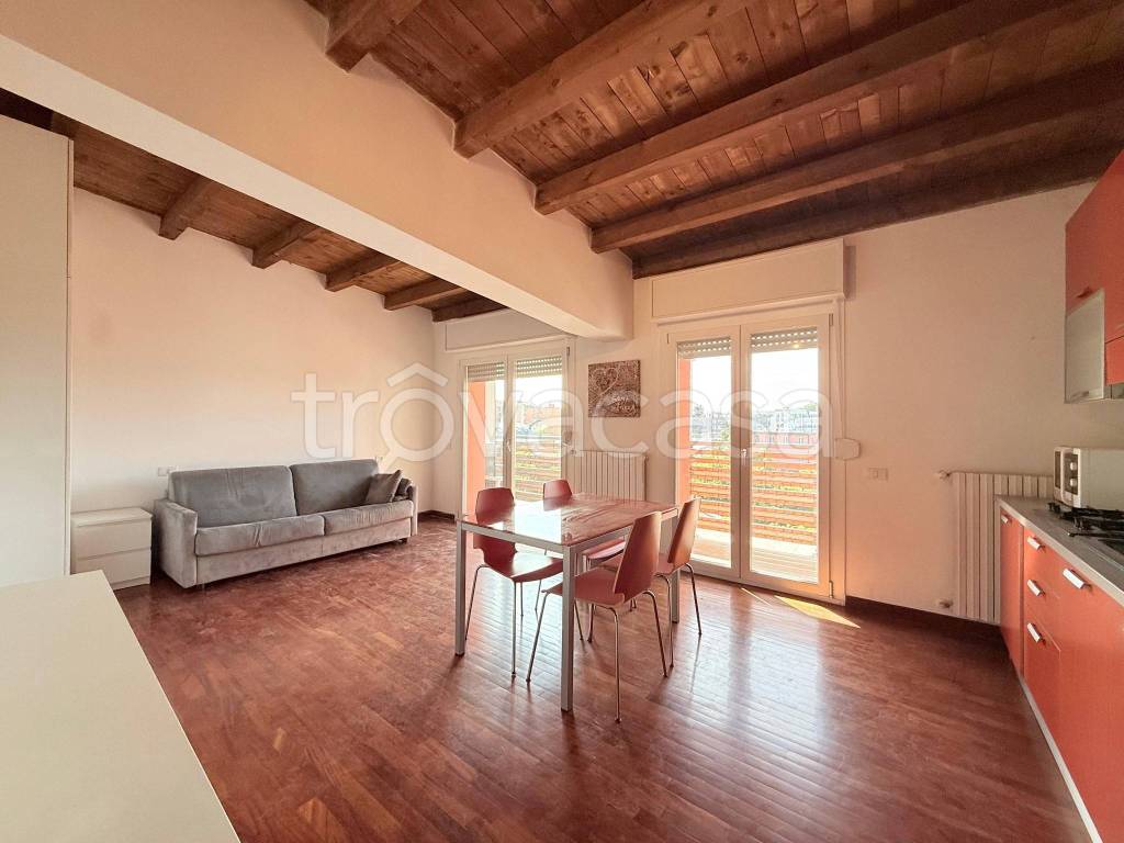 appartamento in vendita a Milano in zona Vigentino