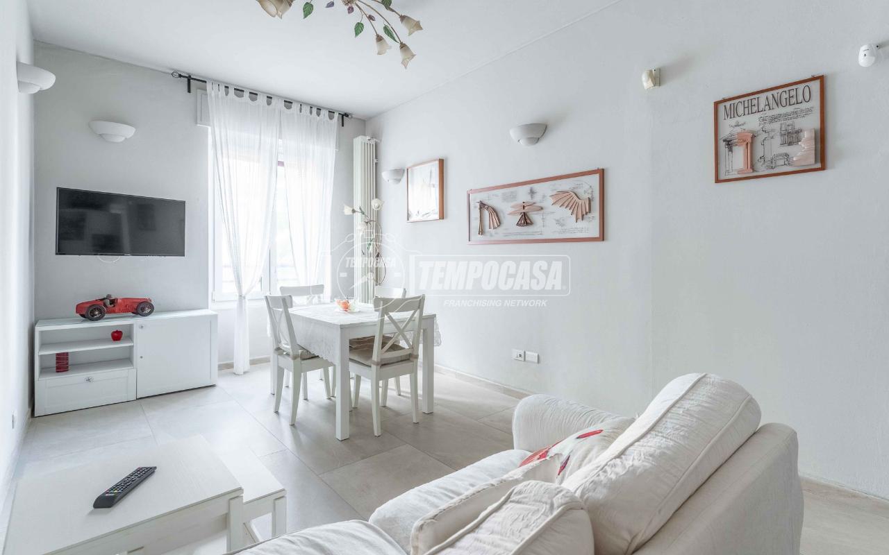 appartamento in vendita a Milano in zona Morivione