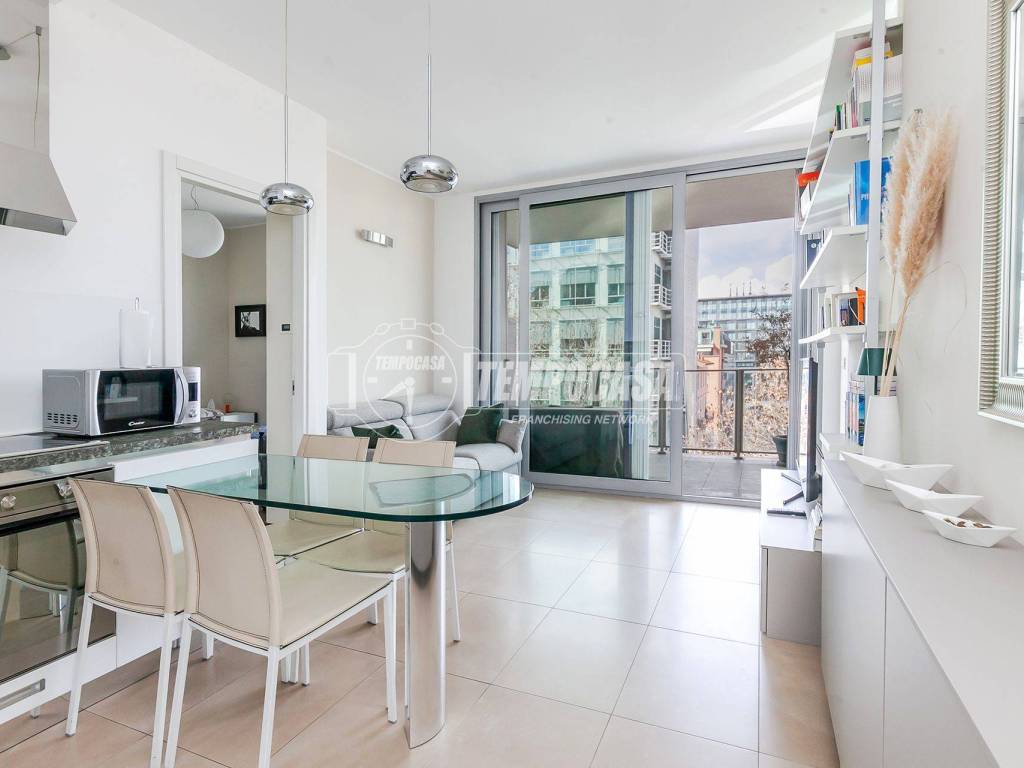 appartamento in vendita a Milano in zona Isola