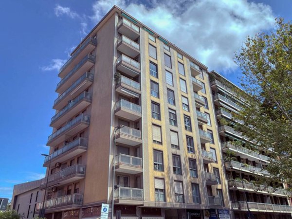 appartamento in vendita a Milano in zona Centro Direzionale