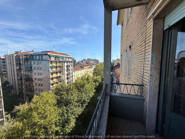 appartamento in vendita a Milano in zona Sempione