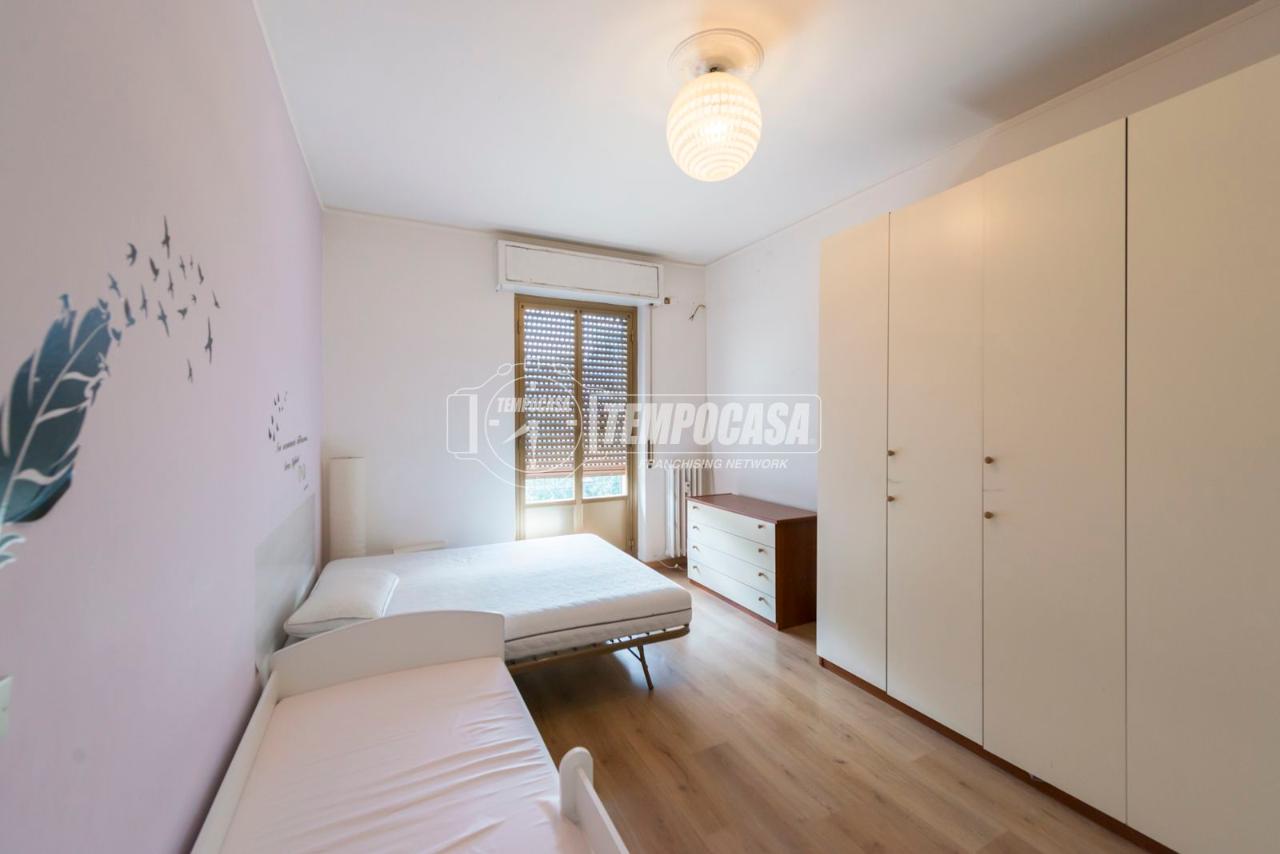 appartamento in vendita a Milano in zona Crescenzago