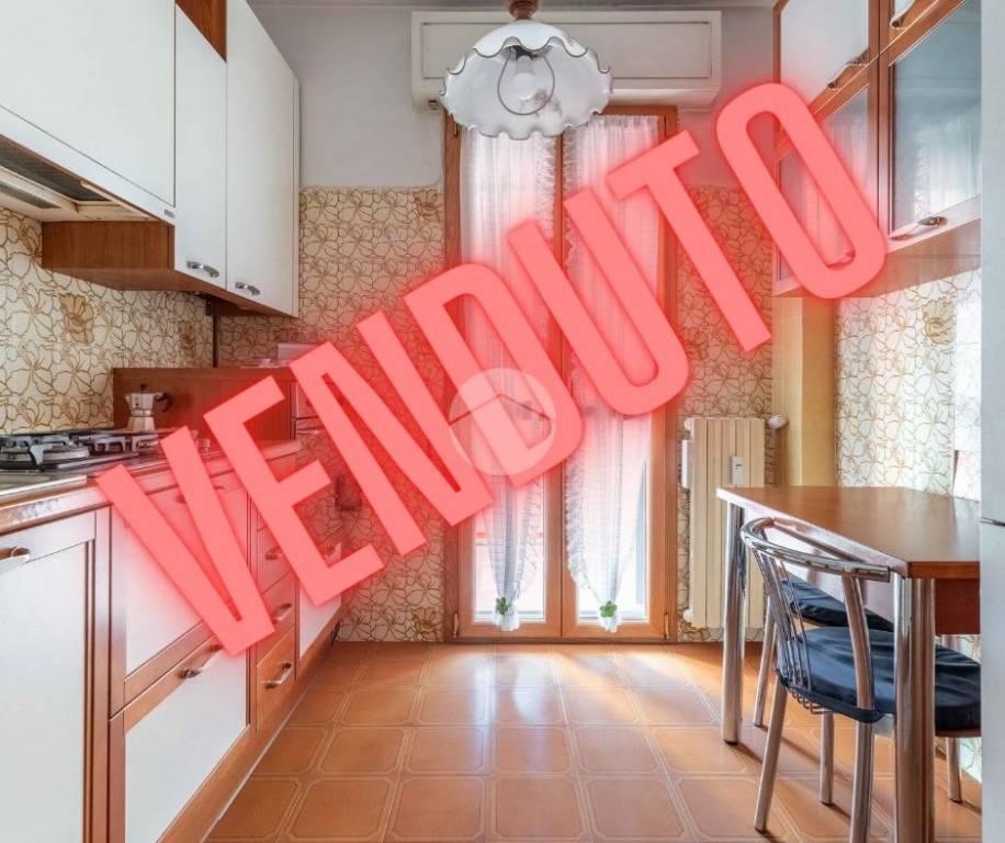 appartamento in vendita a Milano in zona Gratosoglio