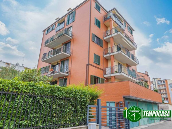 appartamento in vendita a Milano in zona Baggio