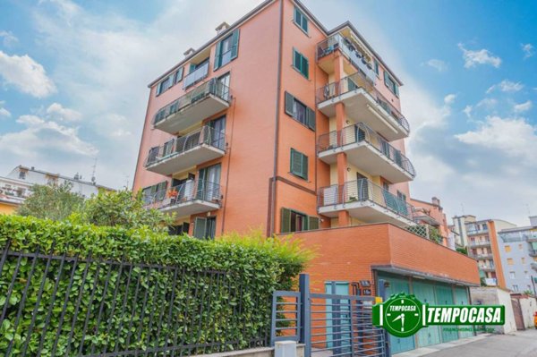 appartamento in vendita a Milano in zona Baggio