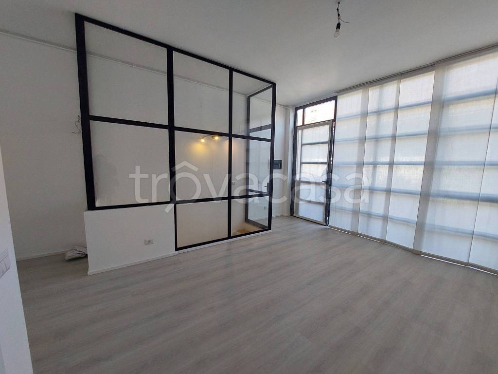 appartamento in vendita a Milano in zona Bovisa