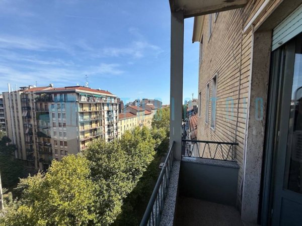 appartamento in vendita a Milano in zona Sempione