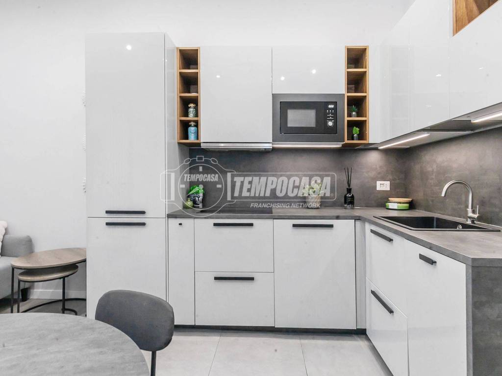 appartamento in vendita a Milano in zona Dergano