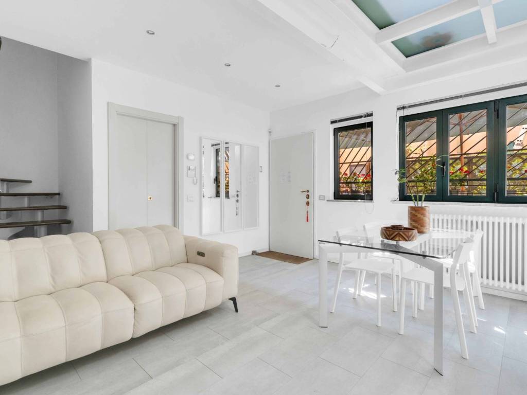 appartamento in vendita a Milano in zona Chiesa Rossa