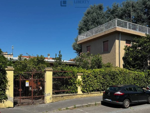 casa indipendente in vendita a Milano in zona Bicocca