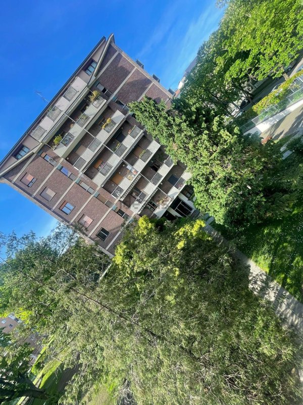 appartamento in vendita a Milano in zona Città Studi