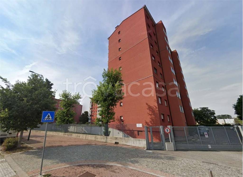 appartamento in vendita a Milano in zona Gallaratese