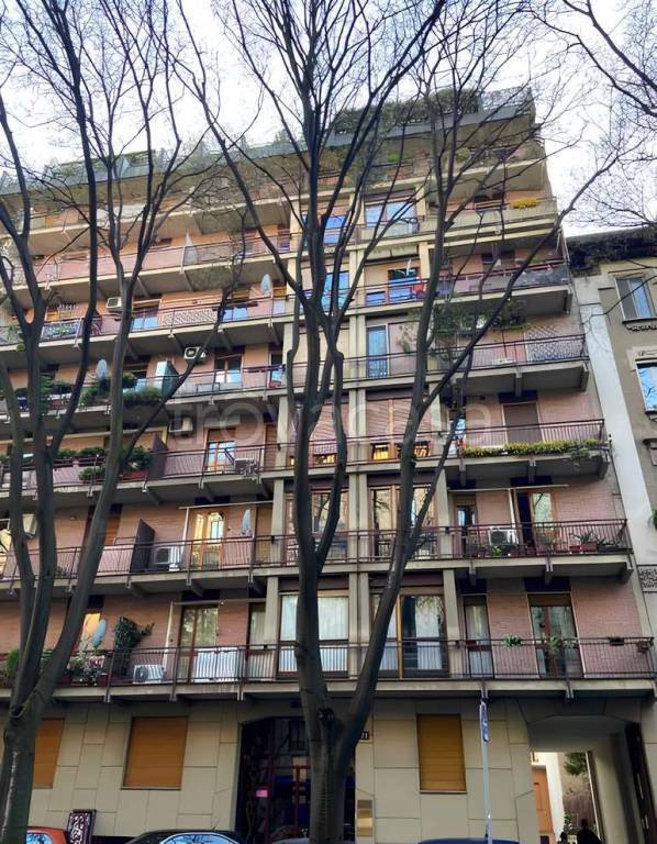 appartamento in vendita a Milano in zona Città Studi