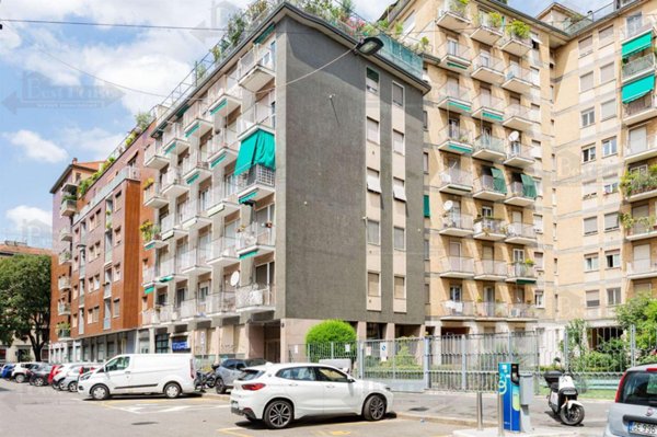 appartamento in vendita a Milano in zona Casoretto