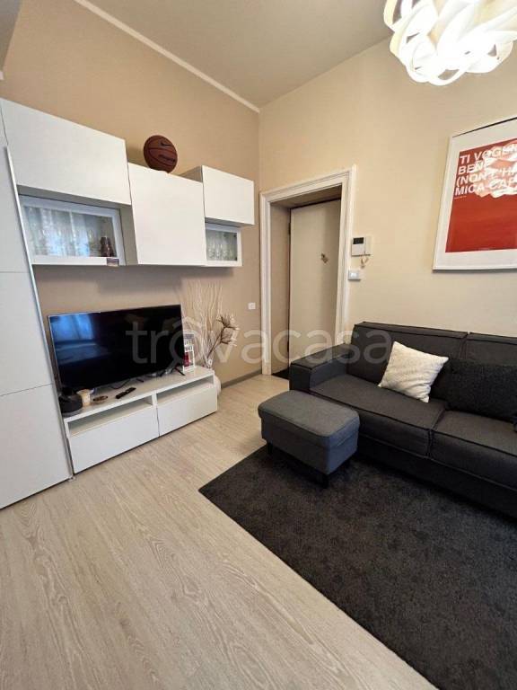appartamento in vendita a Milano in zona Porta Garibaldi