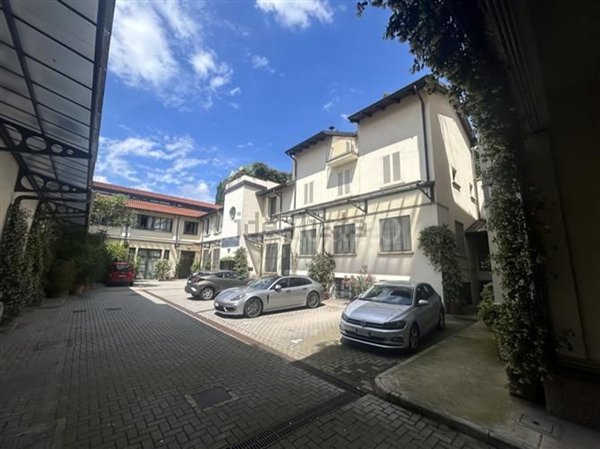 casa semindipendente in vendita a Milano in zona Porta Romana