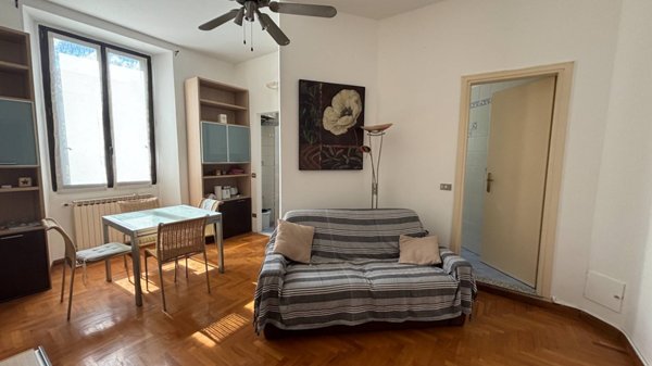 appartamento in vendita a Milano in zona Sempione