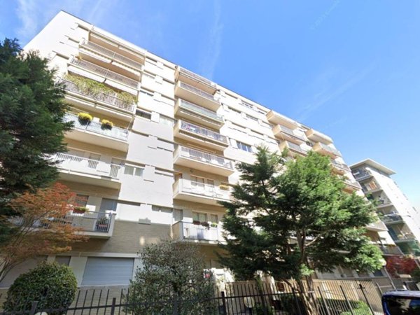 appartamento in vendita a Milano in zona Trenno