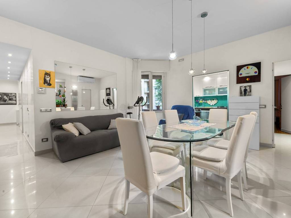appartamento in vendita a Milano in zona Città Studi