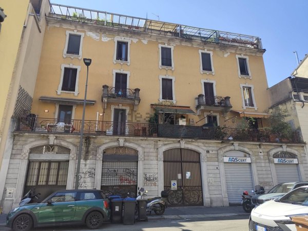 appartamento in vendita a Milano in zona Morivione