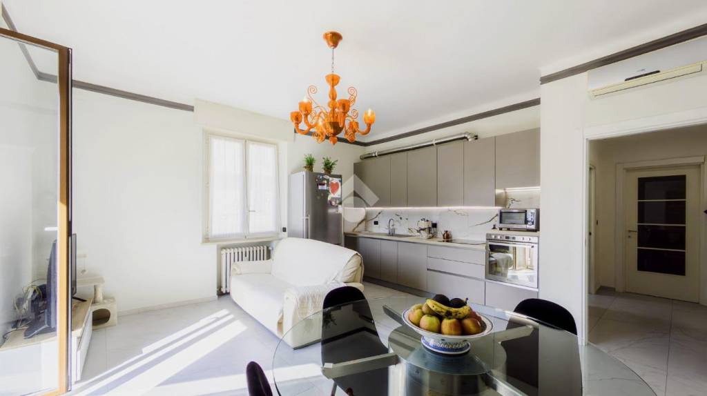 appartamento in vendita a Milano in zona Porta Vittoria