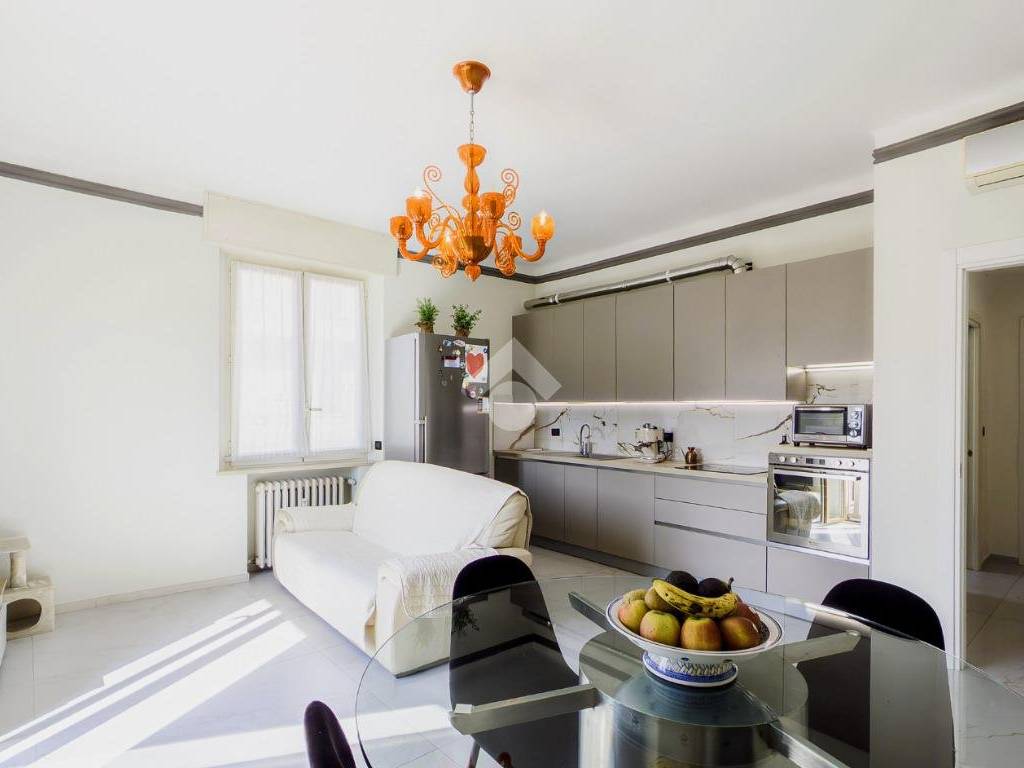 appartamento in vendita a Milano in zona Porta Vittoria