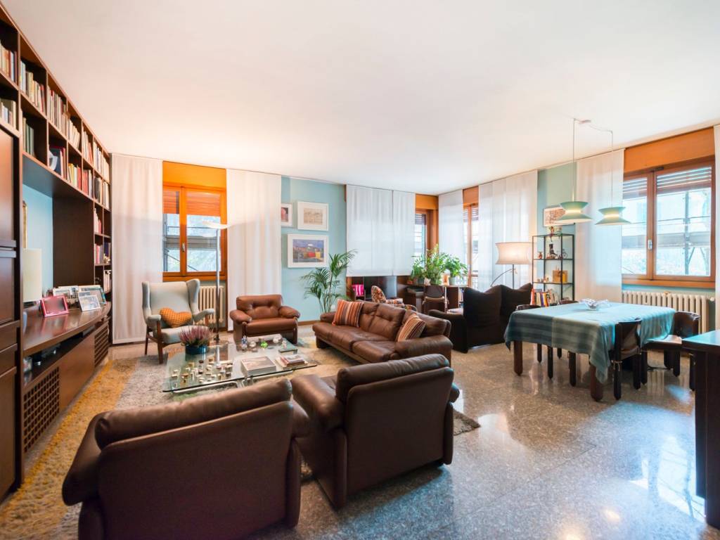 appartamento in vendita a Milano in zona Il Portello