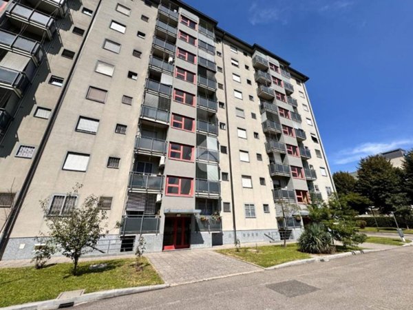 appartamento in vendita a Milano in zona Gallaratese