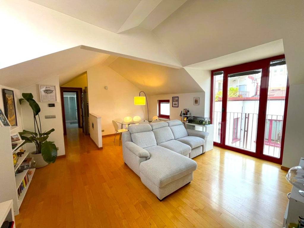 appartamento in vendita a Milano in zona Maggiolina