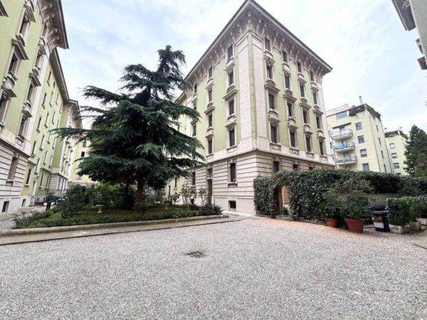 appartamento in vendita a Milano in zona Maggiolina