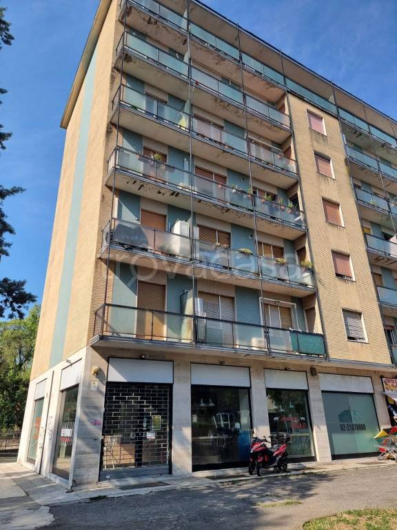 negozio in vendita a Milano