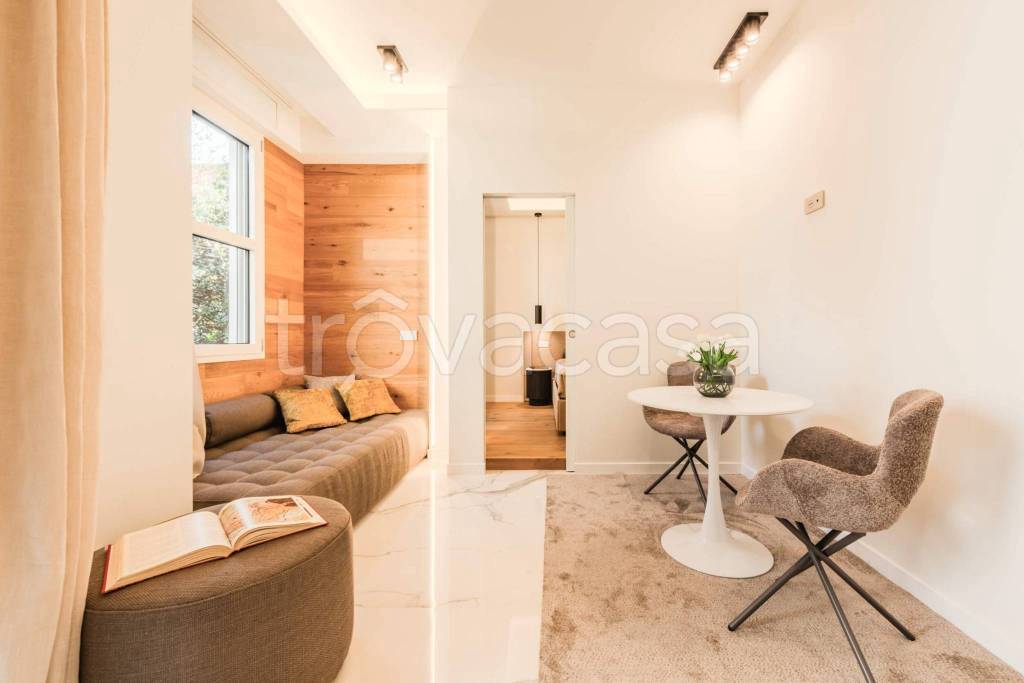 appartamento in vendita a Milano in zona Porta Venezia