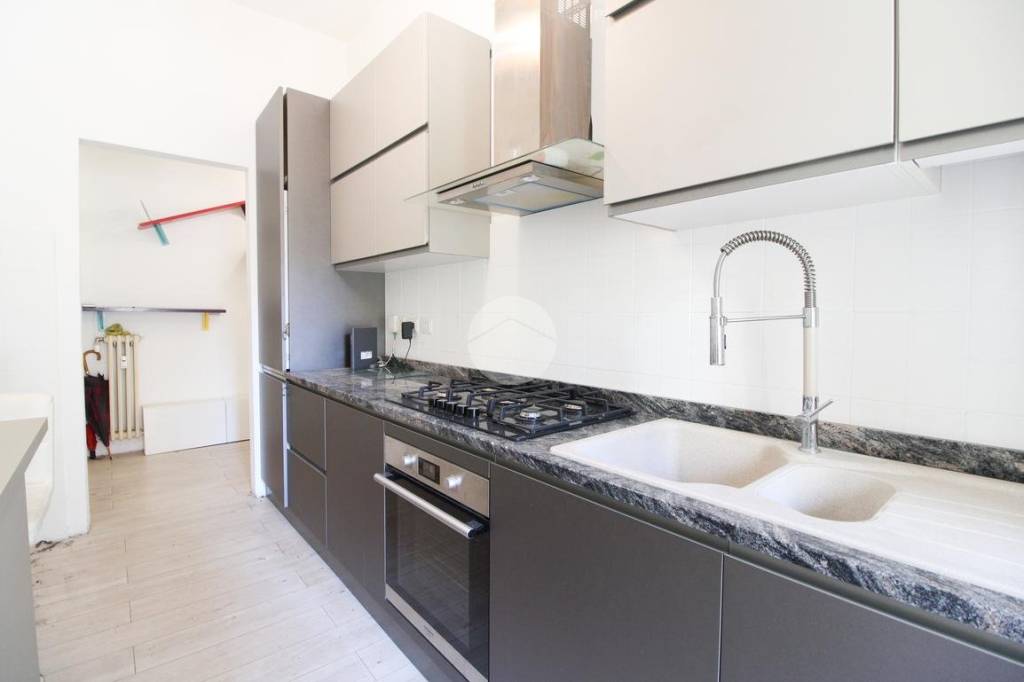 appartamento in vendita a Milano in zona Affori