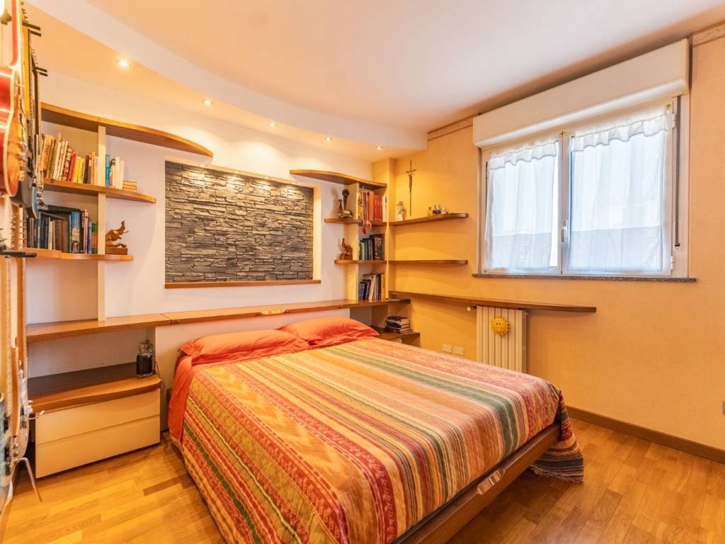 appartamento in vendita a Milano in zona Vigentino