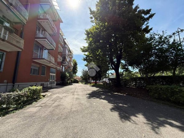 appartamento in vendita a Milano in zona Affori