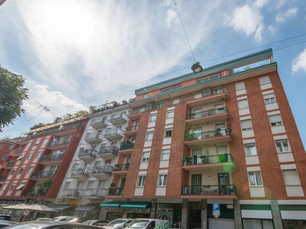 appartamento in vendita a Milano in zona Sempione