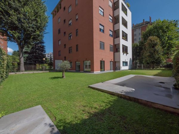 appartamento in vendita a Milano in zona Chiesa Rossa