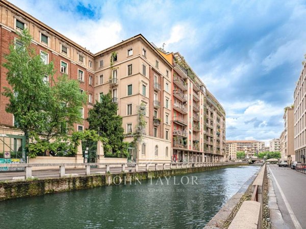 appartamento in vendita a Milano in zona Porta Genova